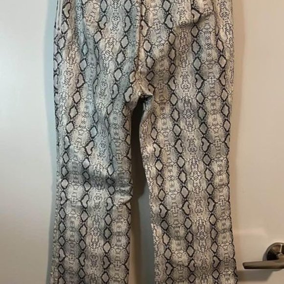 Black/White Snake-print Faux Leather Pants - 25 Waist - Picture 2 of 2
